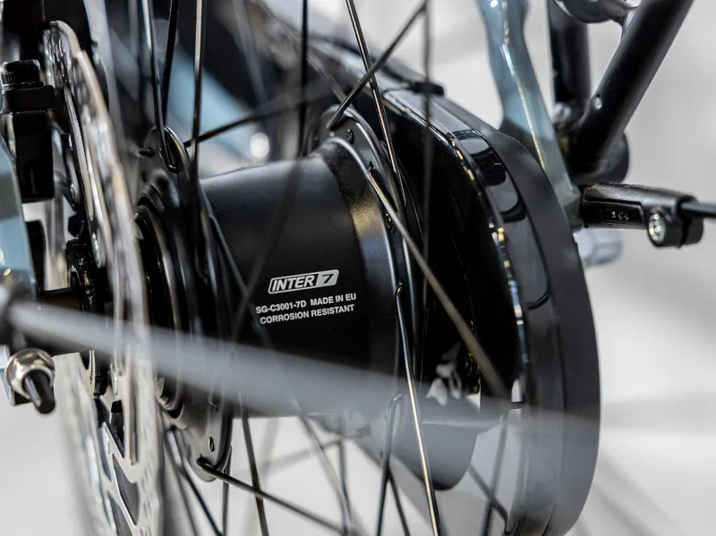 Trek District+ 3 Lowstep 400wh Electric Hybrid Bike 2023 in Battleship Blue-4